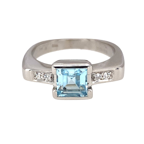 9ct White Gold Blue Topaz & Cubic Zirconia Set Ring