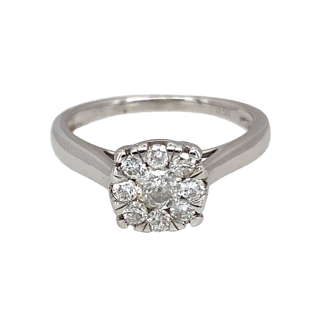 Solitaire deals cluster ring