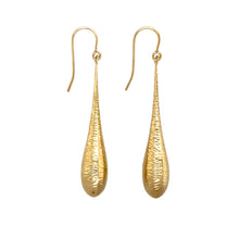Load image into Gallery viewer, New 9ct Gold Patterned Tear Drop Earrings
