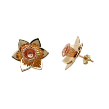 Load image into Gallery viewer, 9ct Gold Clogau Daffodil Stud Earrings
