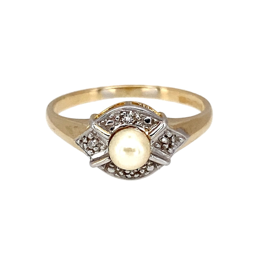 9ct Gold Diamond & Pearl Set Ring