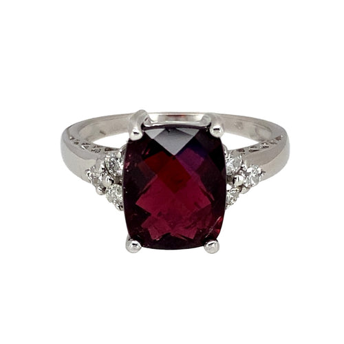 9ct White Gold Diamond & Garnet Set Ring