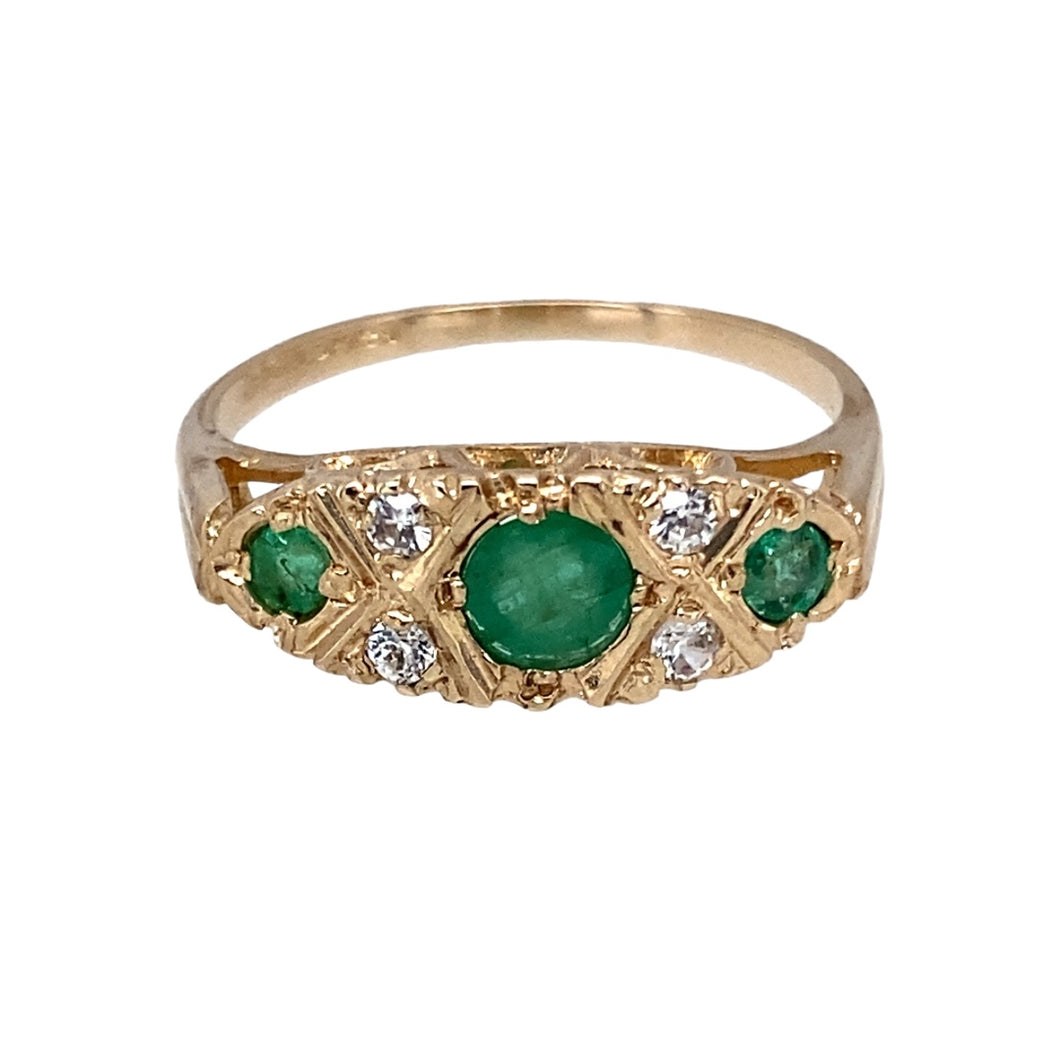 9ct Gold Green Stone & Cubic Zirconia Set Ring