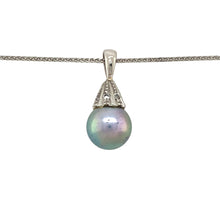 Load image into Gallery viewer, Preowned 18ct White Gold Grey/Blue Pearl &amp; Cubic Zirconia Set Pendant on an 18&quot; wheat chain with the weight 5.90 grams. The pendant is 2.3cm long including the bail and the pearl is 11mm diameter
