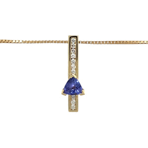 Preowned 18ct Yellow Gold Diamond & Tanzanite Set Pendant on a 17" box chain with the weight 4.80 grams. The pendant is 2.5cm long and the tanzanite stone is 6mm by 6mm by 6mm