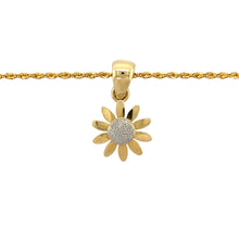 Load image into Gallery viewer, Preowned 18ct Yellow and White Gold Daisy Flower Pendant on an 18&quot; rope chain with the weight 2.20 grams. The pendant is 2.1cm long including the bail
