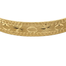 Load image into Gallery viewer, New 9ct Yellow Solid Gold brushed effect Patterned Bangle with the weight 13.90 grams and bangle width 8mm. The bangle diameter is 6.5cm
