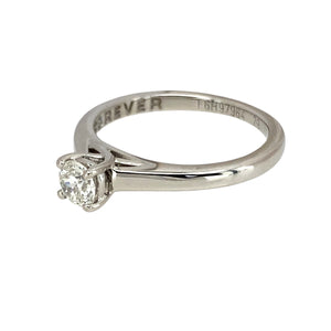 Preowned 9ct White Gold & Diamond Set Solitaire Ring in size K with the weight 2.40 grams. The diamond is approximately 29pt and approximate clarity Si1