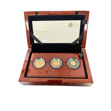 Load image into Gallery viewer, 22ct Gold 2017 Queen Elizabeth II Sovereign Set
