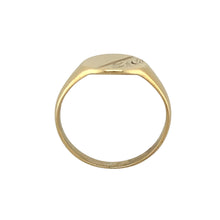 Load image into Gallery viewer, 9ct Gold Patterned Oval Signet Ring
