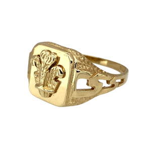 Preowned 9ct Yellow Gold Welsh Three Feathers Signet Ring in size U with the weight 4.43 grams. The front of the ring is 13mm high