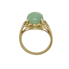 Load image into Gallery viewer, 9ct Gold &amp; Jade Set Patterned Oval Ring
