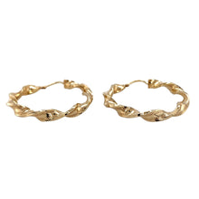 Load image into Gallery viewer, Preowned 9ct Yellow Gold Patterned Twist Hoop Creole Earrings with the weight 4.90 grams
