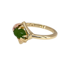 Load image into Gallery viewer, Preowned 9ct Yellow and Rose Gold &amp; Jade Clogau Ivy Leaf Ring in size J with the weight 2 grams. The jade stone is 6mm by 4mm
