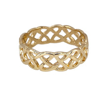 Load image into Gallery viewer, Preowned 9ct Yellow Gold 6mm Celtic Knot Band Ring in size O with the weight 2.50 grams
