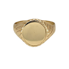 Load image into Gallery viewer, 9ct Gold Patterned Oval Signet Ring
