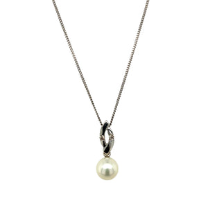 9ct White Gold Diamond & Pearl 18" Necklace