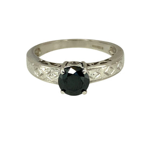 9ct White Gold & Black Stone Set Solitaire Ring