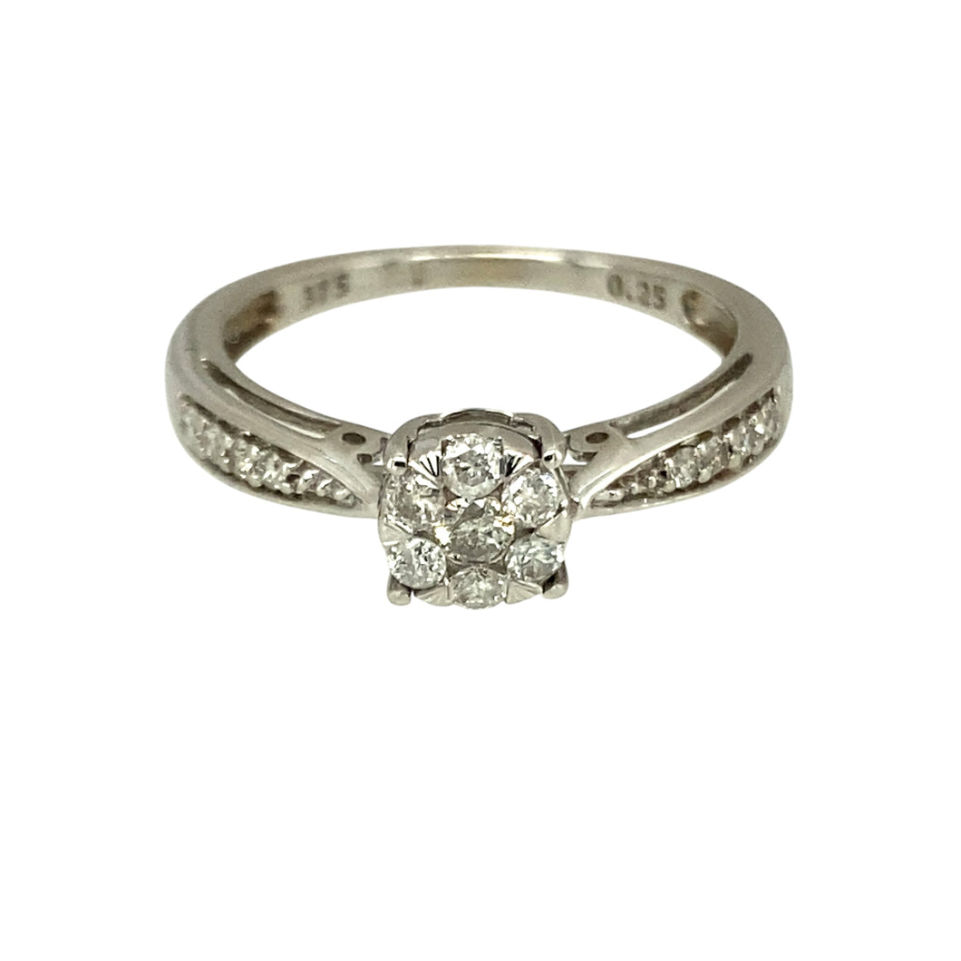 9ct White Gold & Diamond Illusion Set Solitaire Ring