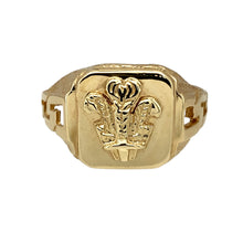 Load image into Gallery viewer, 9ct Gold Welsh Three Feathers Signet Ring
