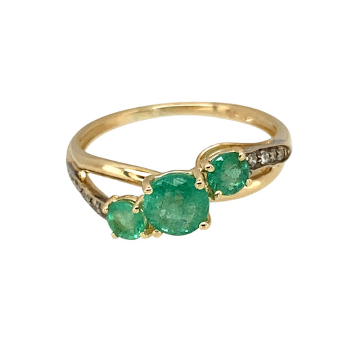 9ct Gold Diamond & Emerald Set Ring