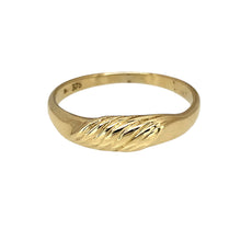 Load image into Gallery viewer, 9ct Gold Swirl Ring
