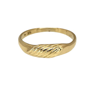 9ct Gold Swirl Ring