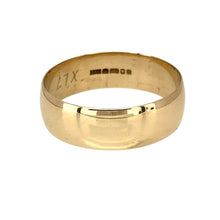 Load image into Gallery viewer, Preowned 9ct Yellow Gold 7mm Wedding Band Ring in size U with the wight 3.30 grams
