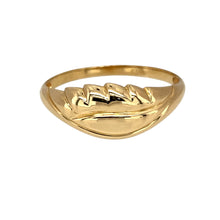 Load image into Gallery viewer, 9ct Gold Patterned Band Ring
