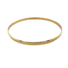 Load image into Gallery viewer, 9ct Solid Gold Patterned Bangle
