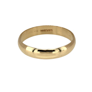 Add a timeless and classic piece to your jewellery collection with this pre-owned 9ct yellow gold D-shape 4mm wedding band ring, featuring:

Design: A traditional D-shape wedding band, offering a comfortable fit with a slightly rounded exterior and flat interior.
Material: 9-carat yellow gold, providing a warm and enduring appeal.
Size & Weight: Designed in size U, with a well-balanced weight of 2.40 grams for a comfortable feel.
Band Width: Measures 4mm wide, making it a sleek yet noticeable piece.
