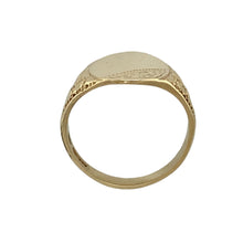 Load image into Gallery viewer, 9ct Gold Patterned Oval Signet Ring
