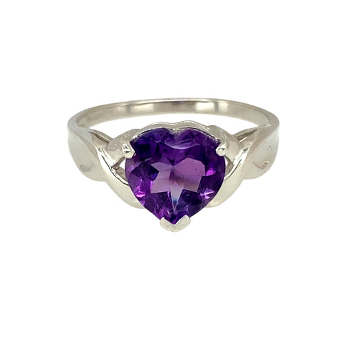 9ct White Gold & Amethyst Heart Set Ring