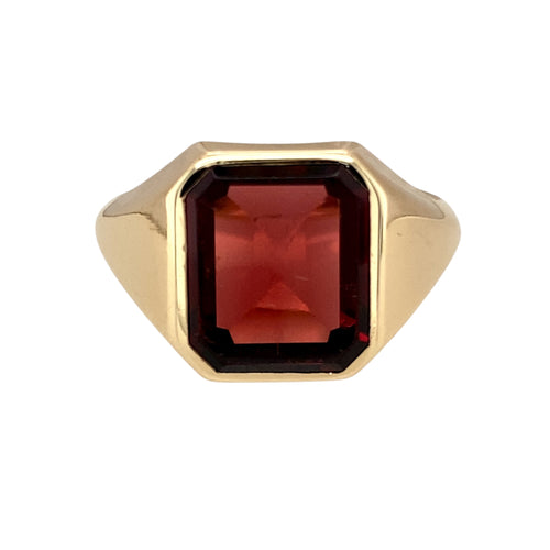 9ct Gold & Red Stone Signet Ring