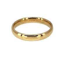 Load image into Gallery viewer, Preowned 9ct Yellow Gold 3mm Wedding Band Ring in size O with the weight 2.76 grams
