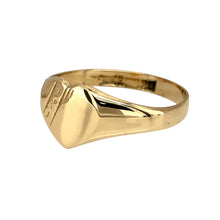 Load image into Gallery viewer, Preowned 9ct Yellow Gold Patterned Heart Signet Ring in size P with the weight 2.20 grams. The front of the ring is 9mm high
