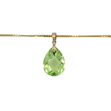 Load image into Gallery viewer, Preowned 14ct Yellow Gold &amp; Green Crystal Drop Pendant on a 16&quot; box chain with the weight 5.20 grams. The pendant is 2.4cm long including the bail and the green crystal stone is 17mm by 13mm
