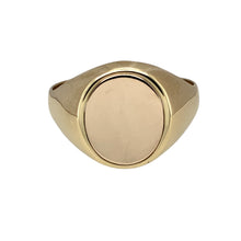 Load image into Gallery viewer, Add a distinguished and symbolic piece to your jewellery collection with this pre-owned 9ct yellow gold dark blue enamel-backed Masonic swivel oval signet ring, featuring:

Design: A classic oval signet ring with a swivel feature, revealing a dark blue enamel backing that enhances its Masonic symbolism.
Material: 9-carat yellow gold, offering a warm and timeless appeal.
Size &amp; Weight: Designed in size X, with a solid weight of 7.10 grams for a durable and comfortable fit.

