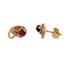 Load image into Gallery viewer, 9ct Gold &amp; Garnet Set Vine Clogau Stud Earrings
