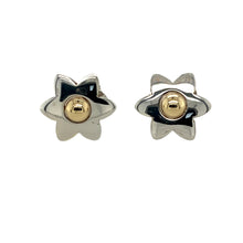 Load image into Gallery viewer, Preowned 9ct White and Yellow Gold Flower Stud Earrings with the weight 1.40 grams
