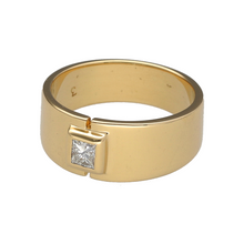 Load image into Gallery viewer, Preowned 18ct Gold &amp; Diamond Rubover Set Princess Cut Wide Split Band Ring in size L with the weight 6.60 grams. The front of the band is 8mm wide and the diamond is approximately 18pt
