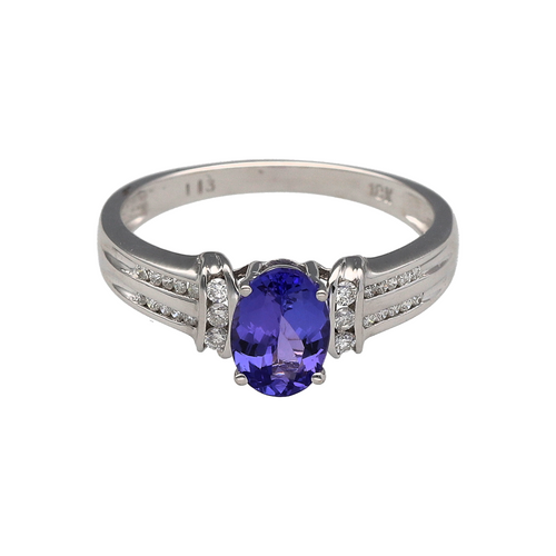 18ct White Gold Diamond & Tanzanite Set Ring