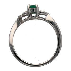 18ct White Gold Diamond & Emerald Set Ring