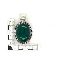 Load image into Gallery viewer, 925 Silver &amp; Green Stone Set Oval Pendant
