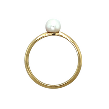 Load image into Gallery viewer, 18ct Gold &amp; Pearl Set Ring
