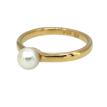 Load image into Gallery viewer, Preowned 18ct Yellow Gold &amp; Pearl Set Ring in size M with the weight 2.60 grams. The pearl is approximately 6mm diameter
