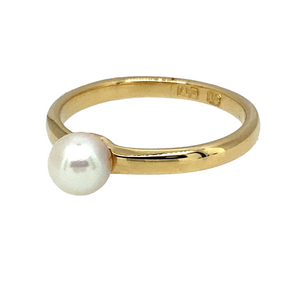 Preowned 18ct Yellow Gold & Pearl Set Ring in size M with the weight 2.60 grams. The pearl is approximately 6mm diameter